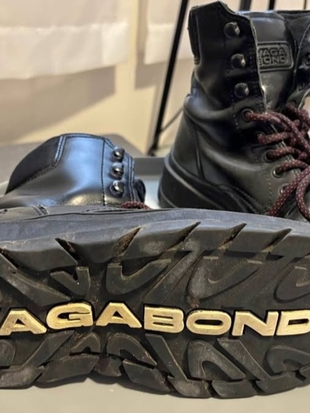 Vagabond Black Leather Combat Boot Lug Sole 90s Y2K Size 8